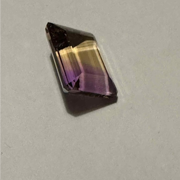Ametrine and Citrine (Heat treated) loose stones. - Picture 6 of 9